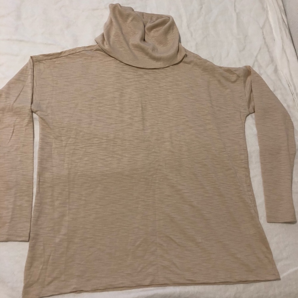Lilla P blush turtleneck